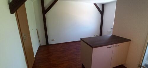 Foto - 1 Zimmer Dachgeschoßwohnung zur Miete in Weißenfels