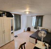 WG zu vermieten - 450,00 EUR Kaltmiete, ca.  50,00 m² in Roding (PLZ: 93426)