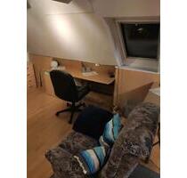 1,5 Zimmer möbliert Dachzimmer wird zum 01.03. frei - Berlin Reinickendorf