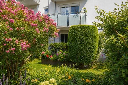 Foto - ERSTBEZUG nach Sanierung! Terrassenwohnung mit Garten! EBK+TG-SP!