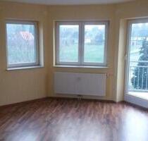 Stilvolle Dachgeschoss Wohnung mit ca. 85 m² inkl. ausgeb. Bodenraum und Balkon zu vermieten - Boostedt