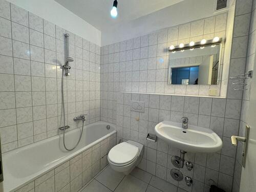 Foto - 1 Zimmer Erdgeschoßwohnung zur Miete in Frankfurt am Main