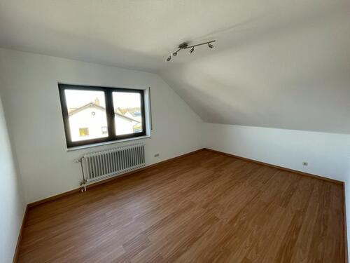 Foto - 4 Zimmer Dachgeschoßwohnung zur Miete in Malsch