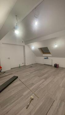 Foto - Dachgeschosswohnung - 900,00&nbsp;EUR Kaltmiete, ca.&nbsp; 54,00&nbsp;m&sup2;