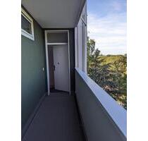 3-Zimmer-Eigentumswohnung mit großem Balkon, Weitblick & Tiefgara - Köln Lindenthal