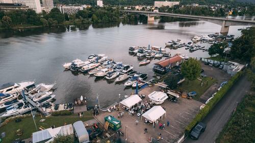Foto - Pächter für ein einzigartiges Restaurant-Clubschiff auf der Mosel
