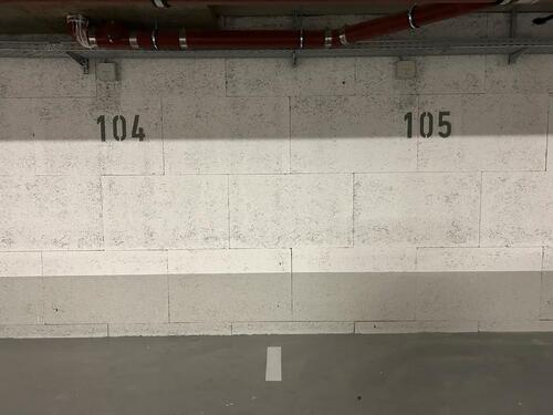 Foto - Tiefgaragenstellplatz - 90,00 EUR Miete,