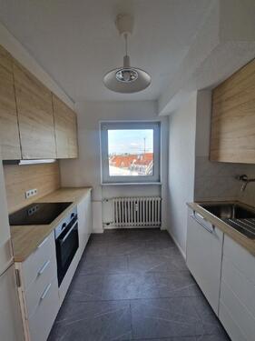 Foto - 2 Zimmer Dachgeschoßwohnung zur Miete in Köln