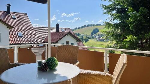 Foto - Großzügiges Einfamilienhau in idyllischer Hanglage