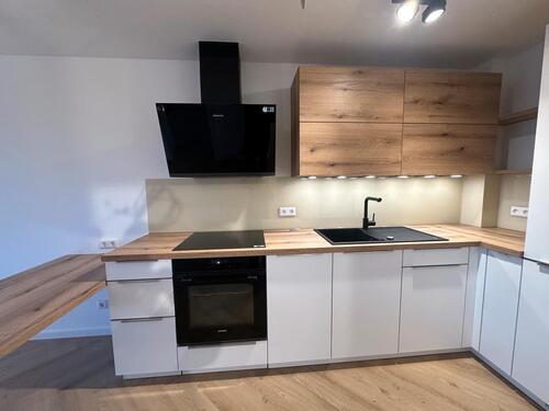 Foto - Frisch renovierte 2-Zimmerwohnung in Markgröningen zu vermieten!