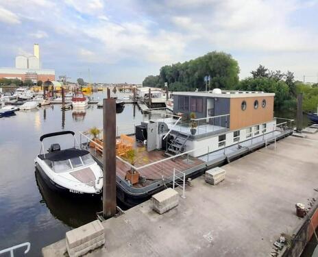 Foto - Außergewöhnliches Hausboot mit ca. 117 m² Wohnfläche in Hamburg