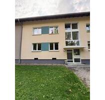 Hier wird Entspannung großgeschrieben: 3-Zimmer-Wohnung im 1. Obergeschoss mit Tageslichtbad & Balkon - Essen Stadtbezirk VI