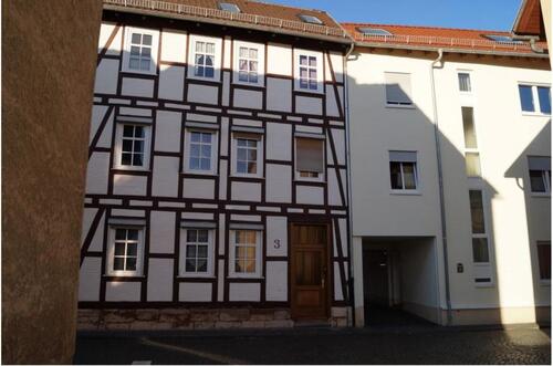 Foto - Abgeschlossener Stellplatz im Zentrum von Eschwege