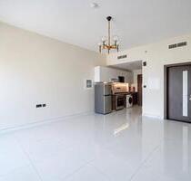 Moderne 1-Zimmer-Wohnung mit Balkon in Wavez Residence, Dubai - Halle (Saale) Halle-Neustadt