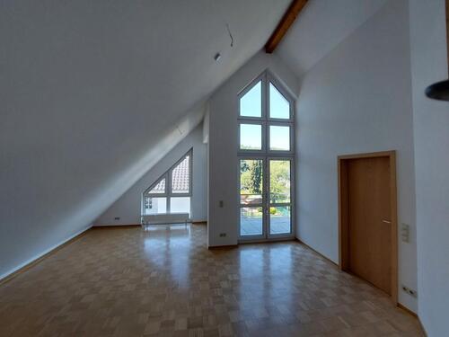 Foto - Lichtdurchflutete DG Wohnung - 490,00&nbsp;EUR Kaltmiete, ca.&nbsp; 49,00&nbsp;m&sup2;