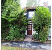 Endreihenhaus 3,5 Zimmer ca. 85 m² Wohnfl. ca. 304 m² Grund - Hamburg Wandsbek