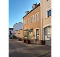 Helle Altbauwohnung Stadtmitte Germersheim