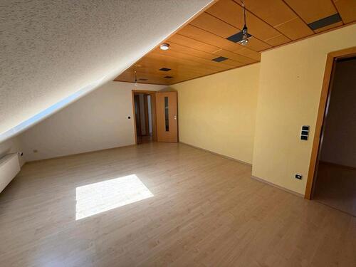 Foto - 6 Zimmer Dachgeschoßwohnung in Neukirchen