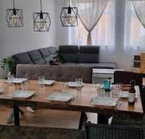 Moderne 4 Zimmer Wohnung mit EBK und Garten - Mainburg