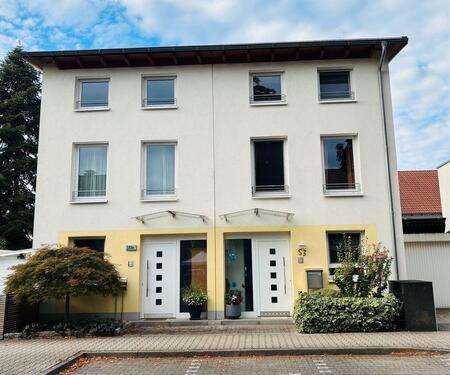 Foto - Doppelhaushälfte mit Dachterrasse, Keller, Sauna und Whirlpool