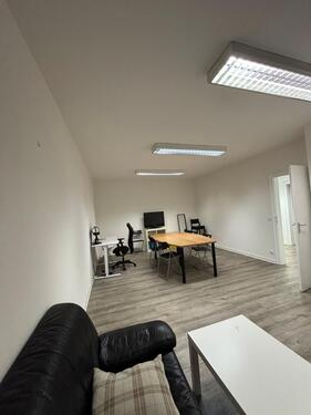 Foto - Modernes 35 qm Büro in zentraler Lage in Düsseldorf zur Untermiet