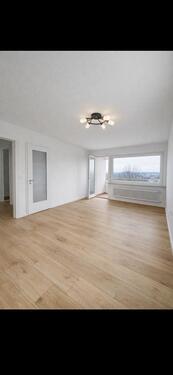 Foto - Frisch sanierte 3-Zimmer Wohnung mit Balkon und Stadtblick