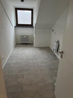 Foto - 1 Zimmer Dachgeschoßwohnung in Duisburg