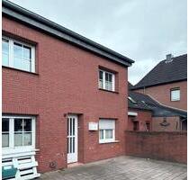 Charmantes Einfamilienhaus in Köln-Worringen mit Stellplatz