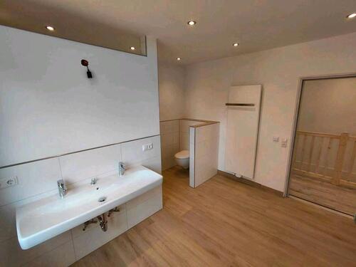 Foto - 7 Zimmer Einfamilienhaus in Lauter