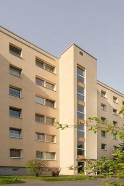 Foto - 3 Raum-Wohnung mit Balkon und Aufzug