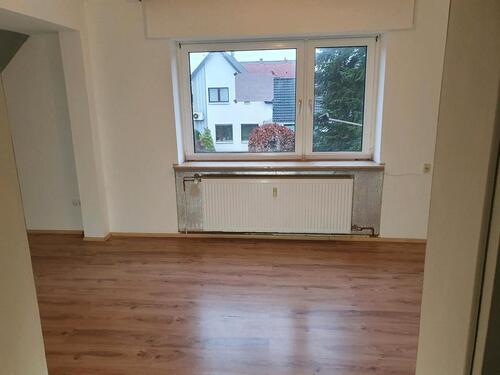 Foto - 4 .ZIMMER ,WOHNUNG ZU VERMITEN - 1.060,00&nbsp;EUR Kaltmiete, ca.&nbsp; 130,00&nbsp;m&sup2;