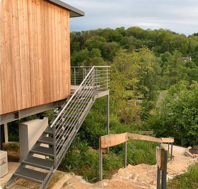 Foto - Ferienhaus auf Stelzen Tiny Holz Haus Balkon Sauna Hohenlohe