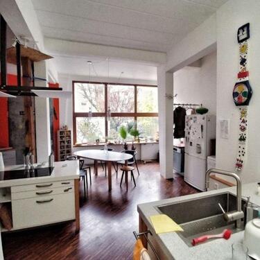 Foto - Zwischenmiete DEZ-JAN: 2,5 Zimmer mit Bad in schönem WG-Haus