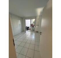 Schöne großzügige Wohnung ca. 94 m² Balkon Loggia - Mannheim Neckarstadt-Ost