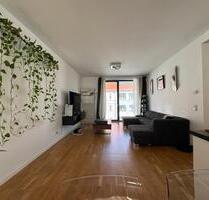 Vollmöblierte, großräumige 2 Zimmer Wohnung für 12 Monate - Berlin Rummelsburg