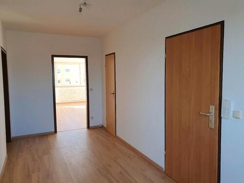 Foto - Renovierte 3-Zimmer Wohnung mit Küche, Loggia, Aufzug u Keller