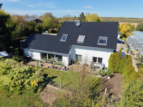 Foto - Erdgeschosswohnung mit großem Garten in Feldrandlage zu vermieten