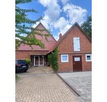 Modernisiertes Einfamilien-Bauernhaus mit großem Grundstück - Haste