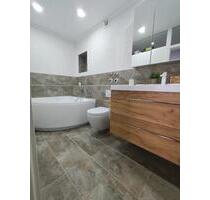 Komplett modernisierte Wohnung mit eigenem Stellplatz - Buseck