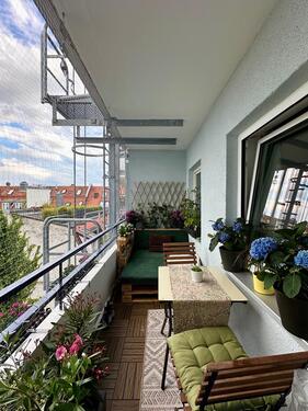 Foto - Schöne 2-Zimmer-Wohnung in Schwabing West mit Balkon, Kamin, EBK