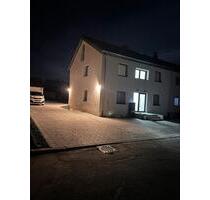 Renovierte Doppelhaushälfte mit 3–4 Wohneinheiten - Walldürn