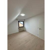 3 Zimmer Wohnung (kernsaniert) in Niederkassel, 56qm2