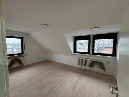 Foto - Dachgeschoßwohnung in Niederkassel zur Miete