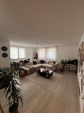 Foto - Helle 3-Zimmer Wohnung in zentraler Lage in Heimerdingen