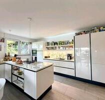 4 Zimmerwohnung in Bonn Beuel - 1.950,00&nbsp;EUR Kaltmiete, ca.&nbsp; 131,00&nbsp;m&sup2; in Bonn (PLZ: 53227) Küdinghoven