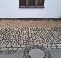 Platz zur Vermietung frei für Auto, Bulli oder Motorrad - Lemgo