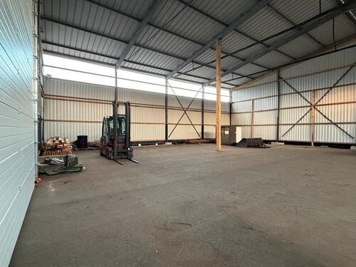 Foto - Halle Stellplätze zu vermieten - 1.400,00&nbsp;EUR Miete,