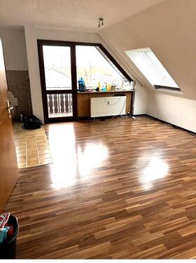 Foto - 3 Zimmer Dachgeschoßwohnung zur Miete in Leonberg