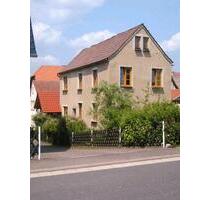 Freistehendes Einfamilienhaus - 69.000,00&nbsp;EUR Kaufpreis, ca.&nbsp; 100,00&nbsp;m&sup2; in Südeichsfeld (PLZ: 99988)