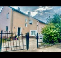 Großzügiges Einfamilienhaus - 380.000,00&nbsp;EUR Kaufpreis, ca.&nbsp; 147,00&nbsp;m&sup2; in Halle (PLZ: 33790)